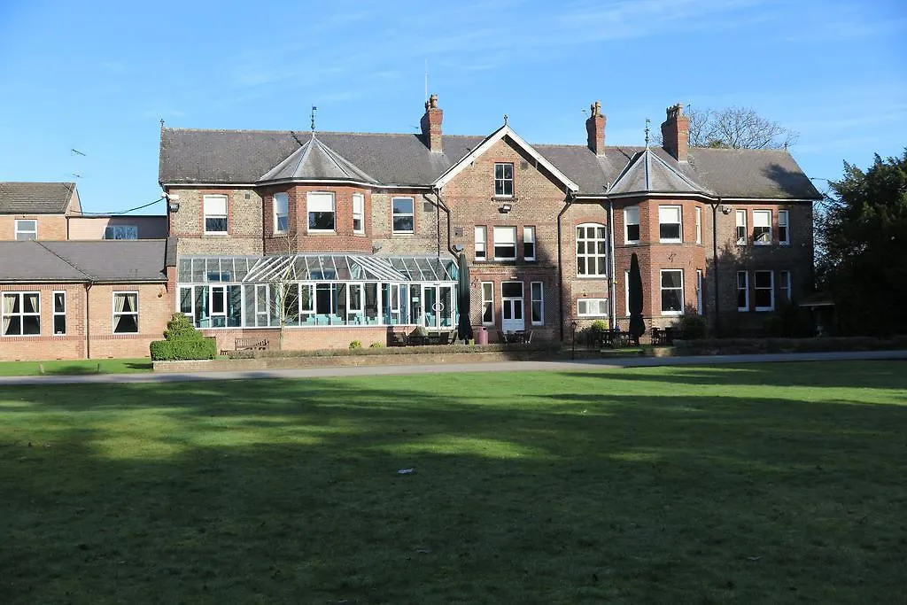 Burn Hall Hotel Huby 3*,